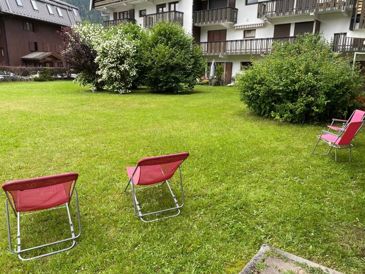 Appartement Style Chalet Avec Grande Terrasse Et Parking Prive Chamonix Esterno foto