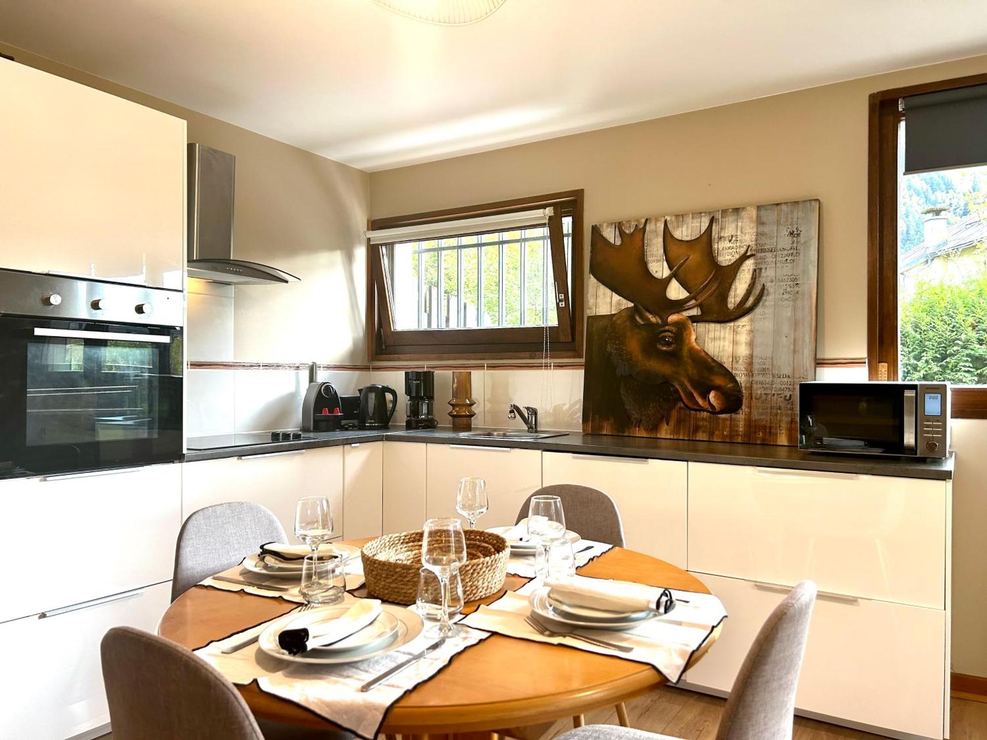 Appartement Style Chalet Avec Grande Terrasse Et Parking Prive Chamonix Esterno foto